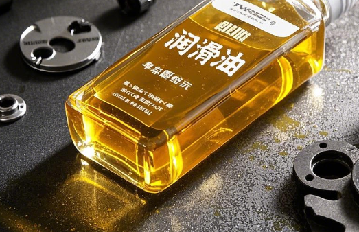 Hydroxyethyl Cellulose*Lubricant